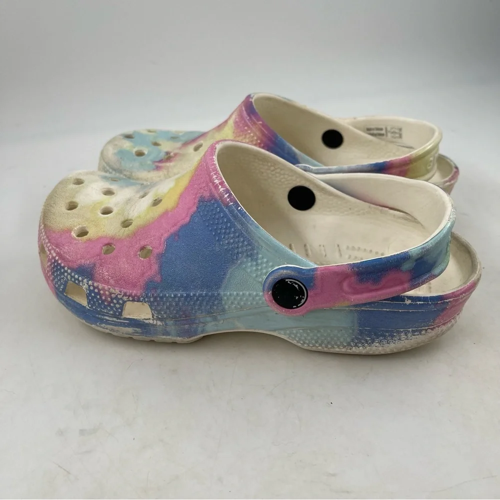 Crocs Unisex Kids Classic Clogs Rainbow Tie Dye Junior Size 3 - (basically a 3Y)